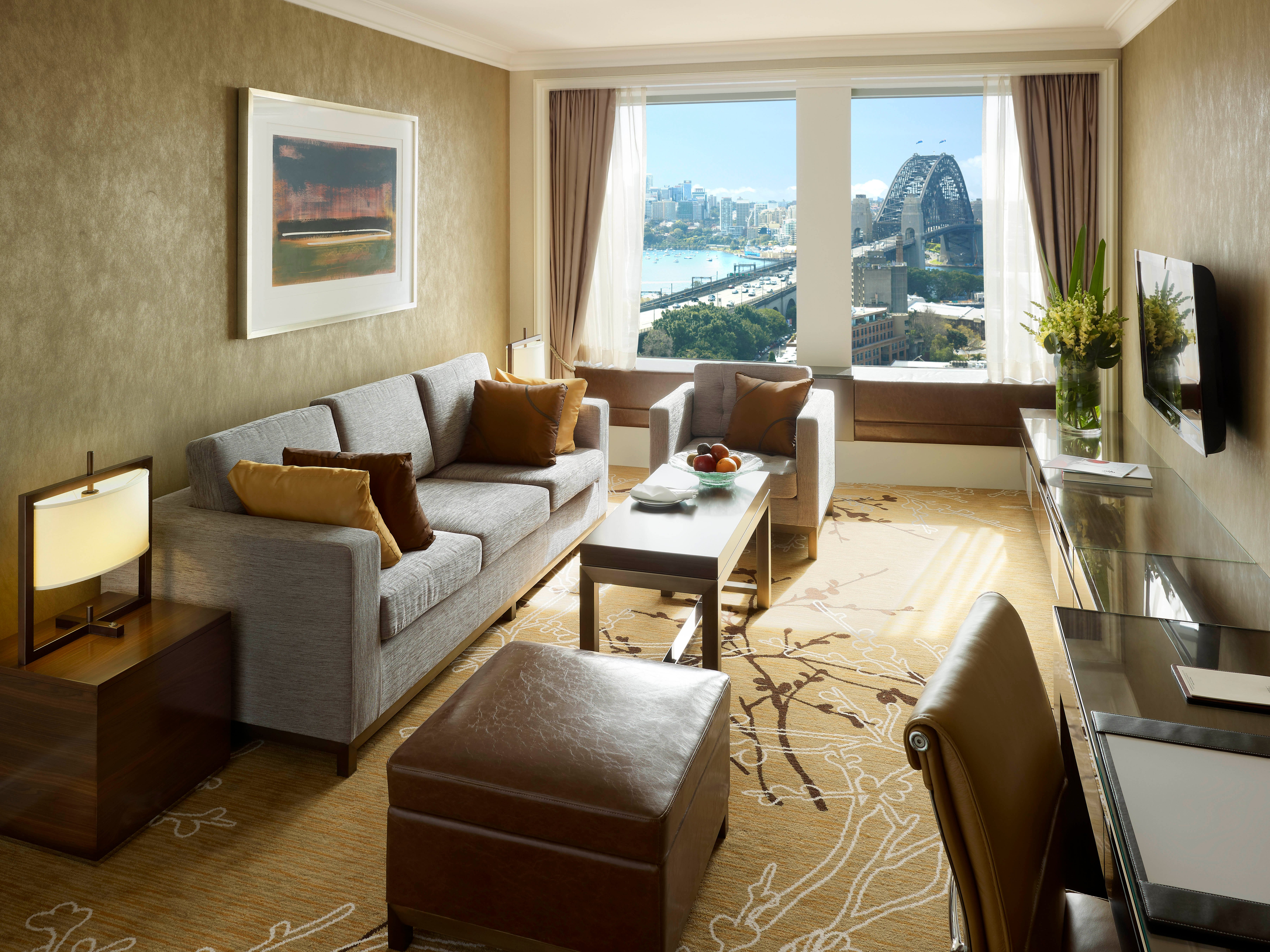 Shangri-La Hotel Sydney Executive Suite Lounge Room